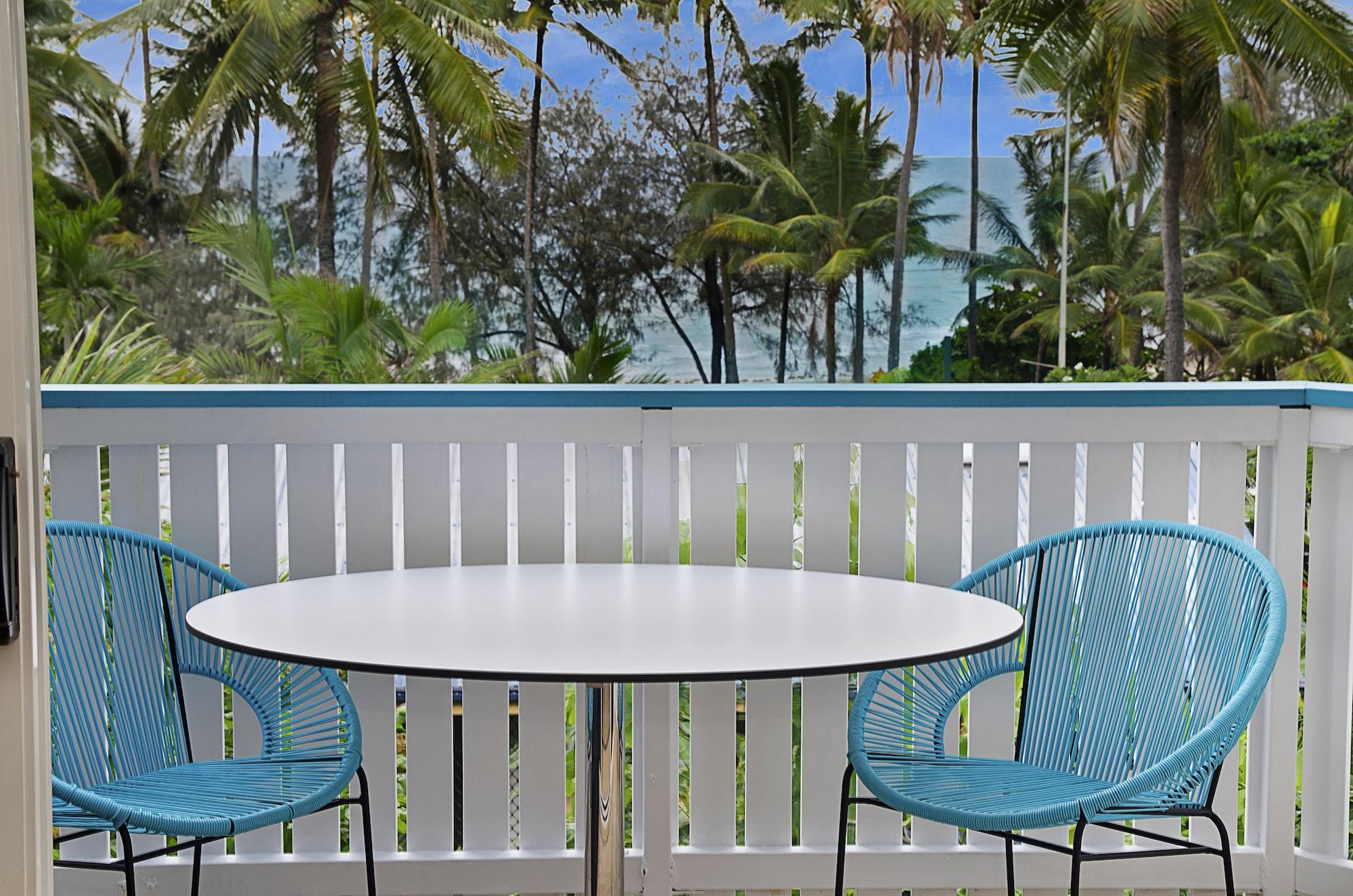 By The Sea Port Douglas Bagian luar foto